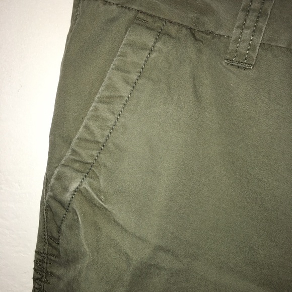 Old Navy Women's Green Bootcut Khaki Size 10 NWT - Picture 2 of 8